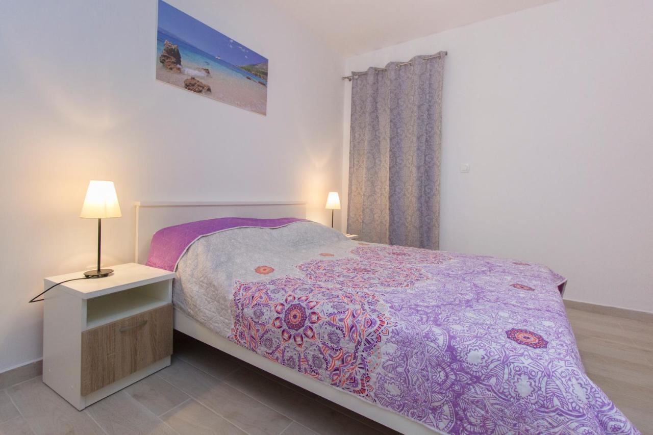 Apartmani Malis Ражань Екстер'єр фото