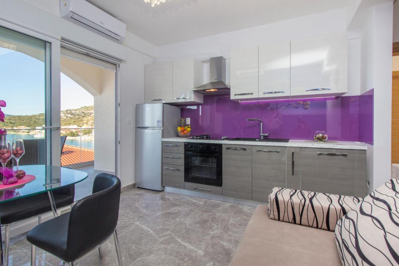 Apartmani Malis Ражань Екстер'єр фото