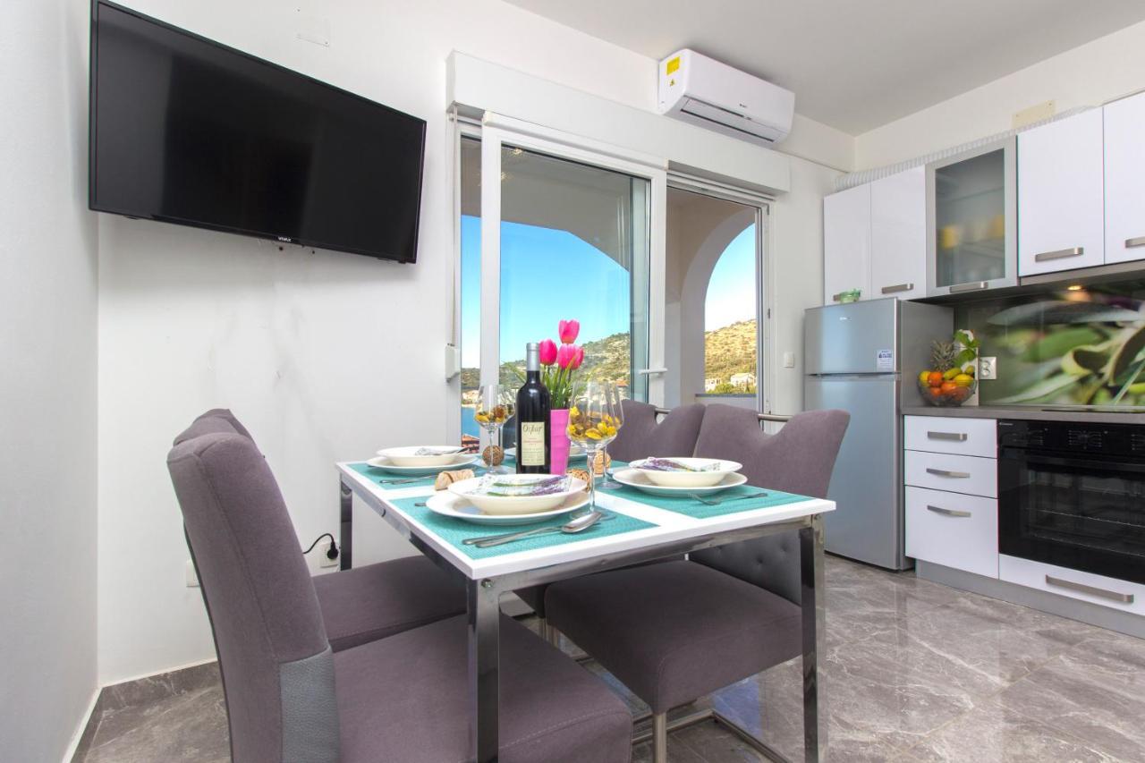 Apartmani Malis Ражань Екстер'єр фото