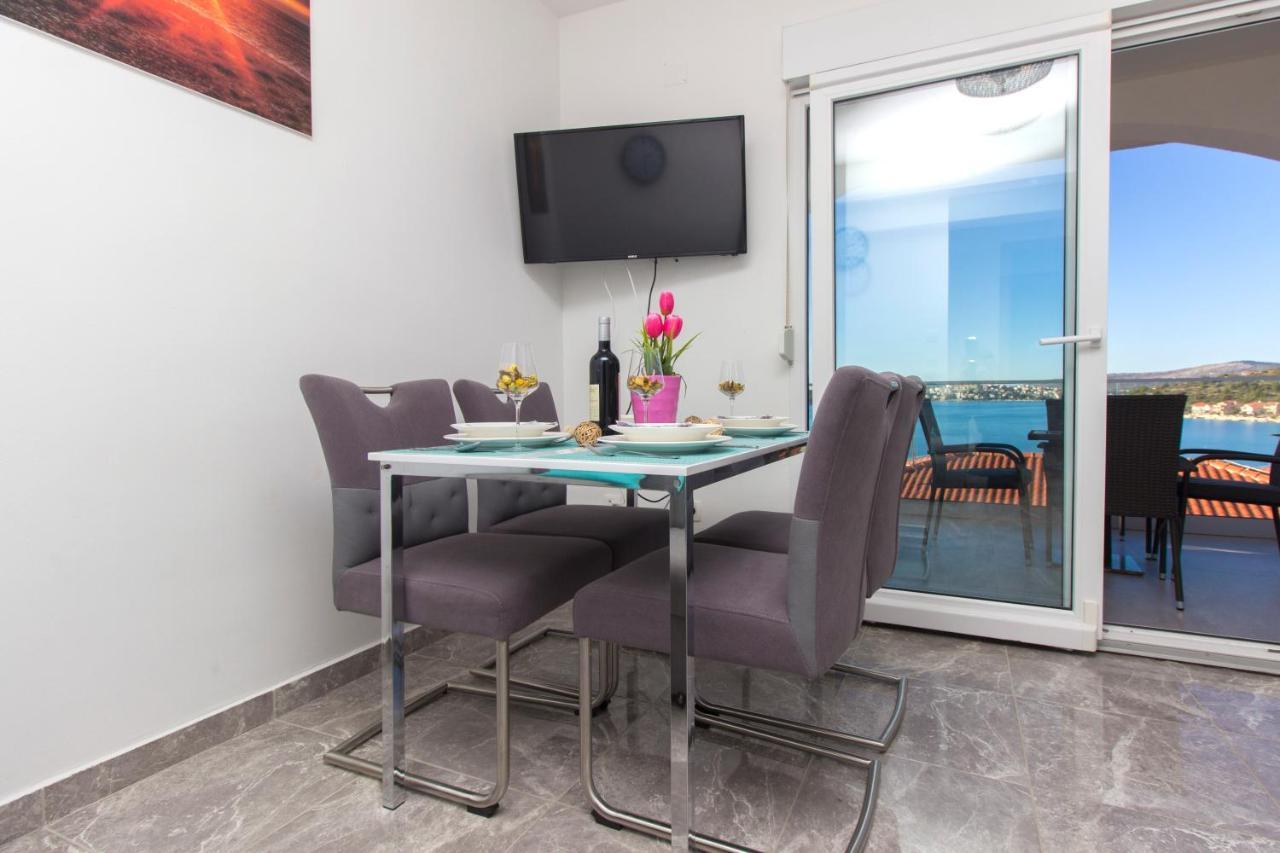 Apartmani Malis Ражань Екстер'єр фото